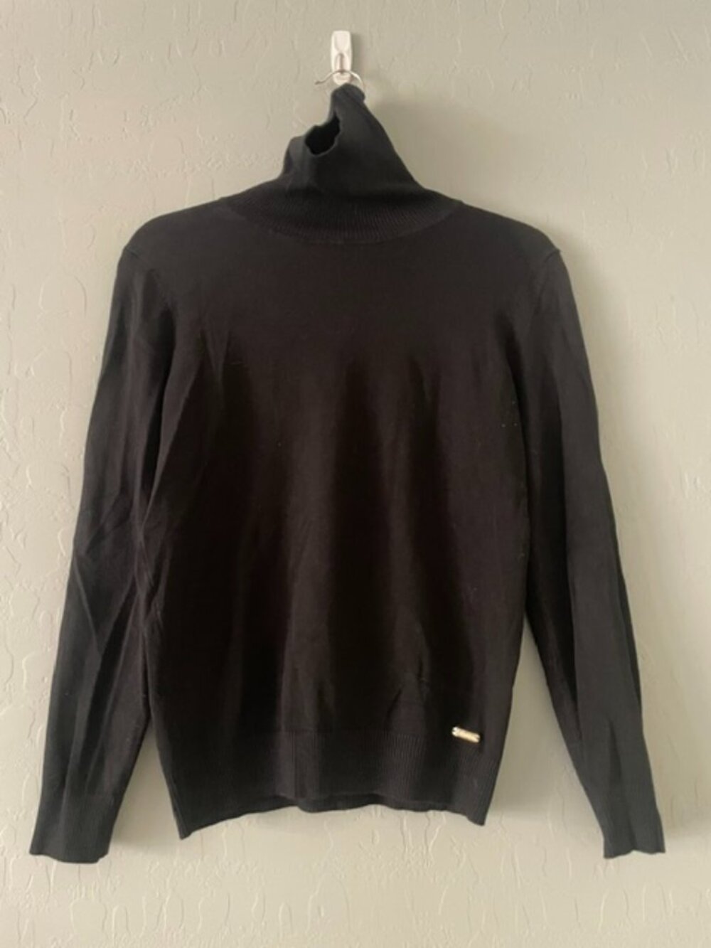 Calvin Klein Black Turtleneck Sweater Rayon Blend Gold Logo Plate M